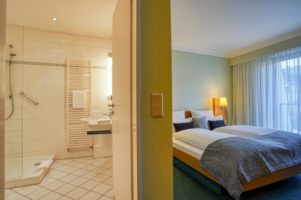 Comfort Double Room, 1 Bedroom, Accessible photo 3