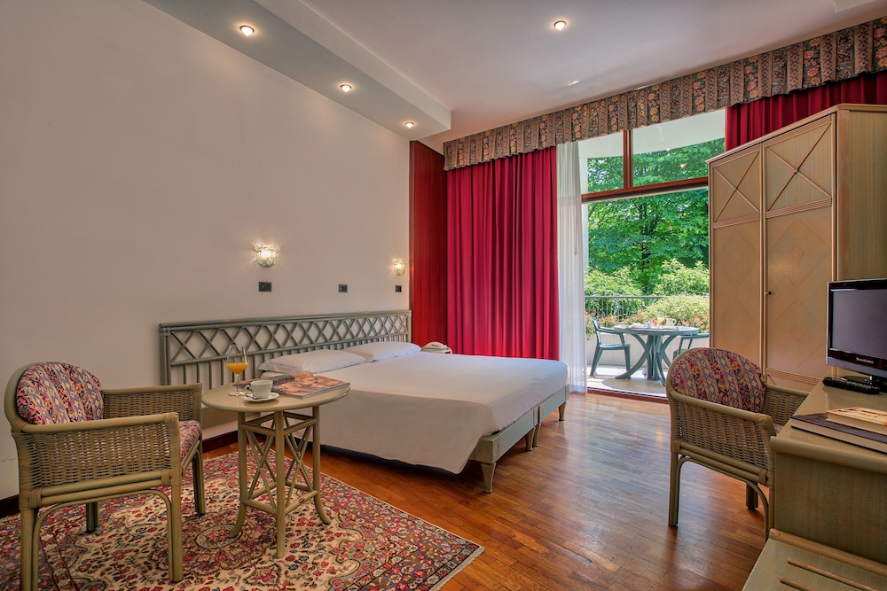 Standard Double or Twin Room - Photo 1