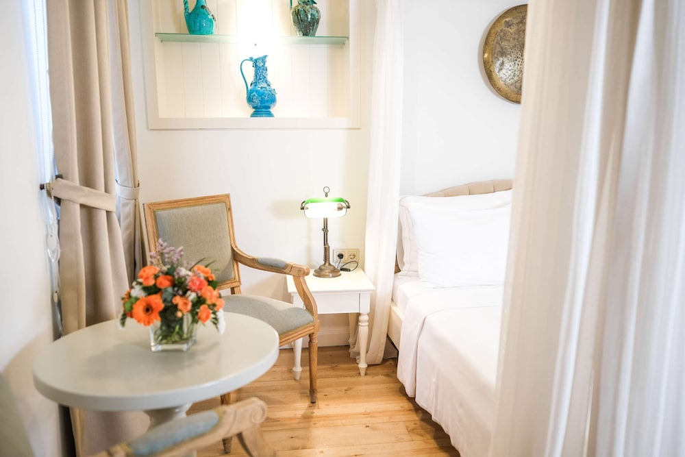 Executive Suite, 2 Bedrooms and a Bathroom with Spa Bathtube