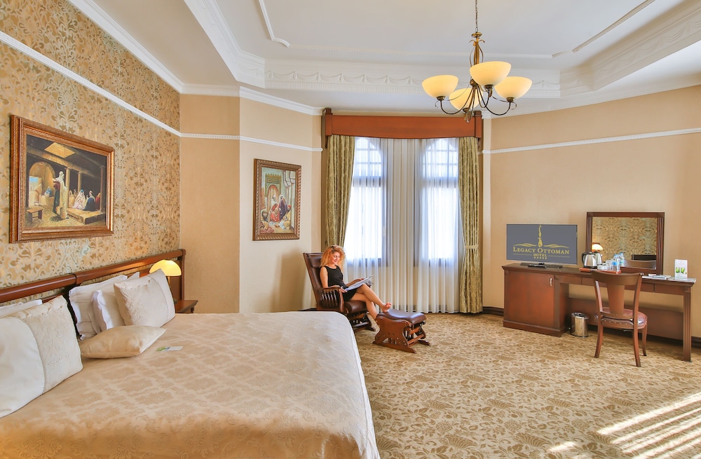 Junior Suite, Super King, Jacuzzi, City view photo 2