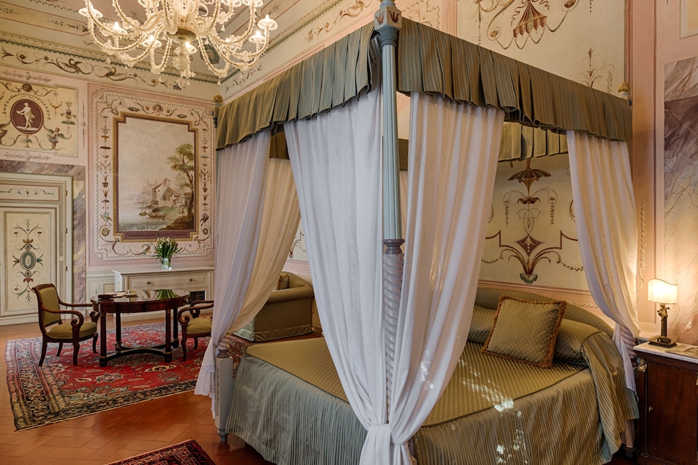Junior Suite (Villa) thumbnail 5