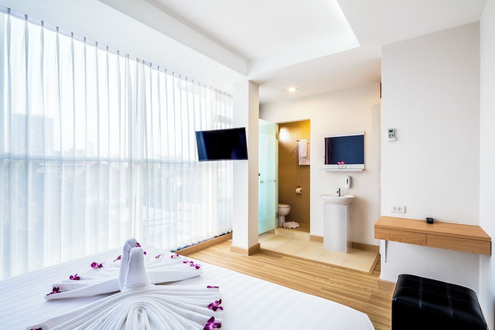 Superior Double Room, Non Smoking, City View photo 1