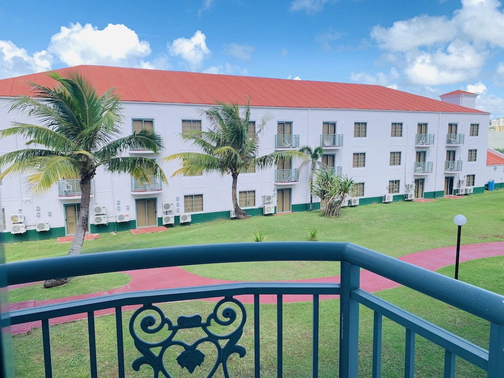 Plumeria Studio