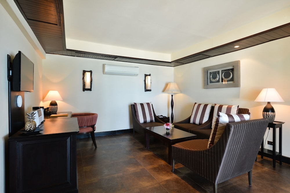 Andaman Beach Suite - Photo 13