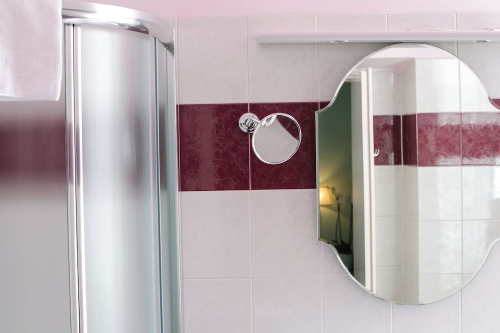 Classic Double or Twin Room thumbnail 6