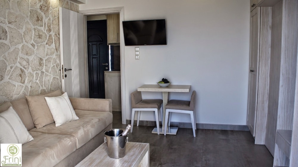 Deluxe Apartment, Non Smoking, Sea View (Panoramic) photo 3
