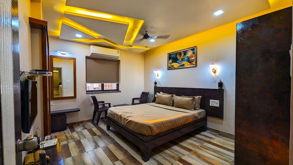 Deluxe Room - Photo 6