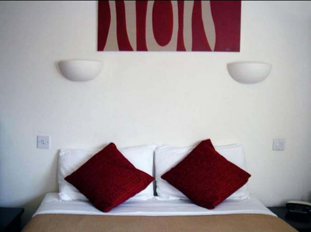 Standard Double Room Single Use photo 3