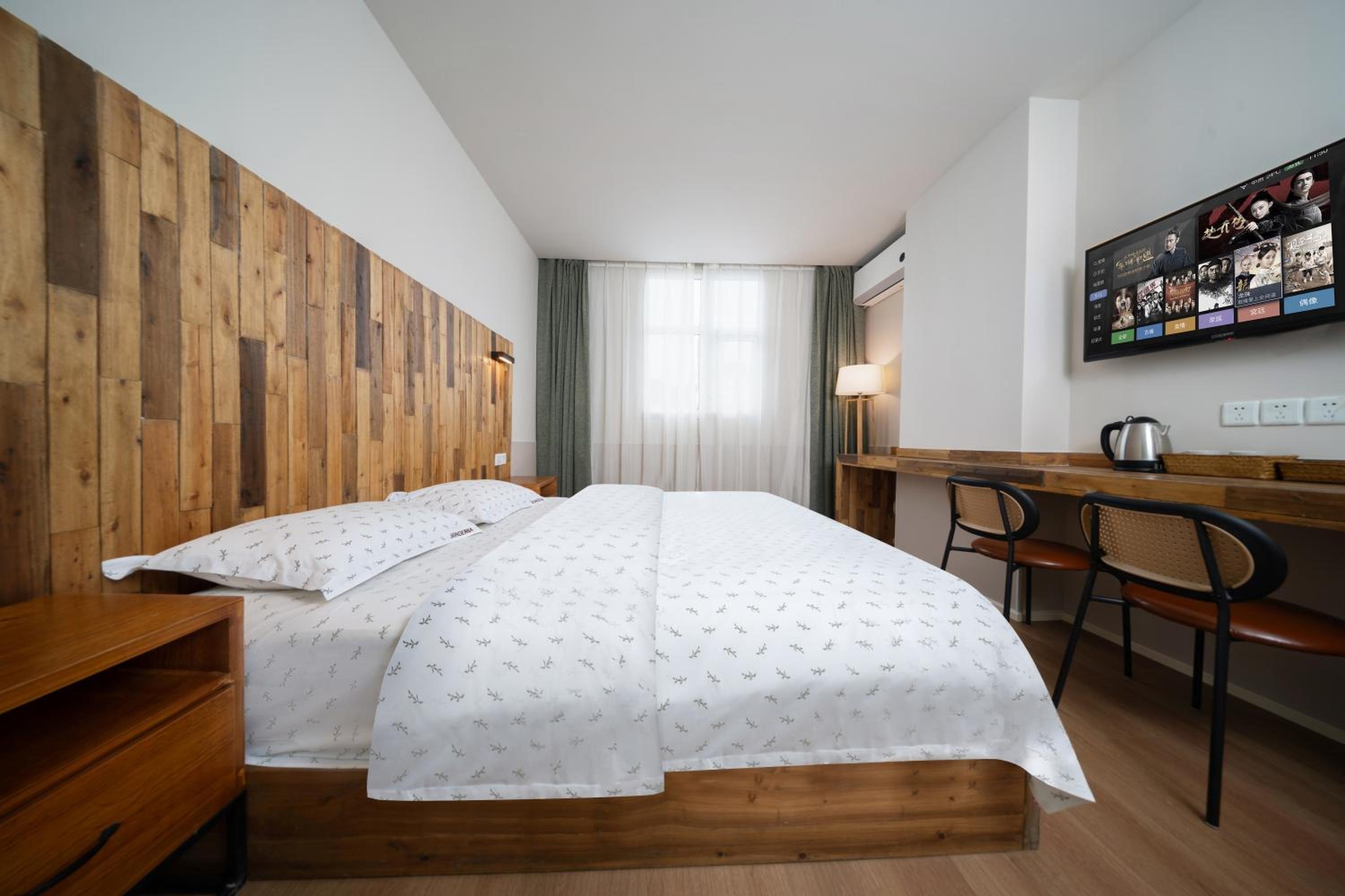 Standard Double Room with Private Bathroom