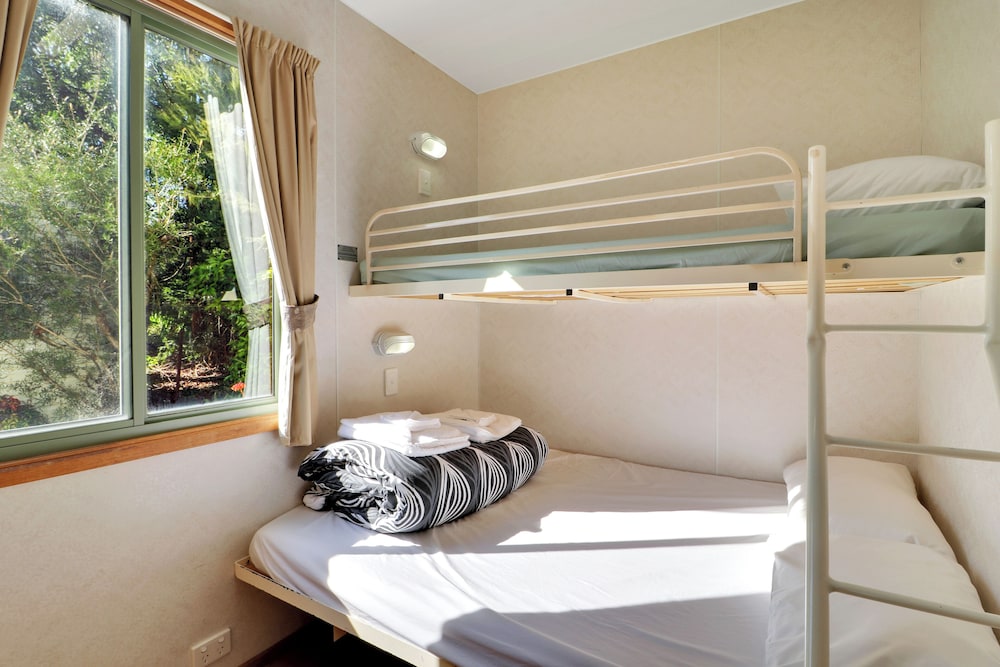 2 Bedroom Cabin photo 2