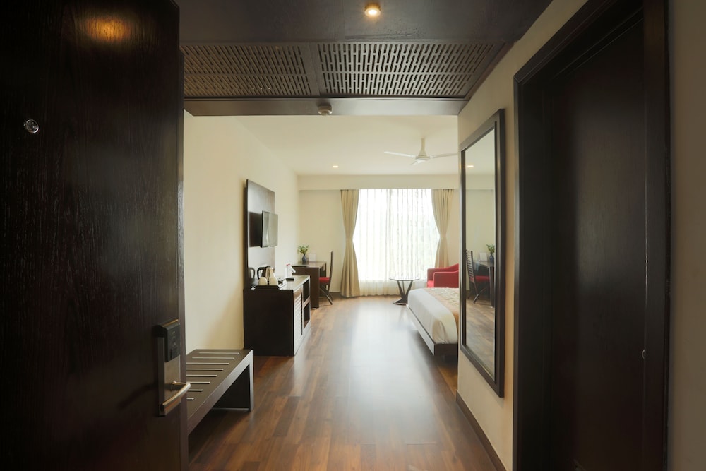 Executive Room - Photo 3