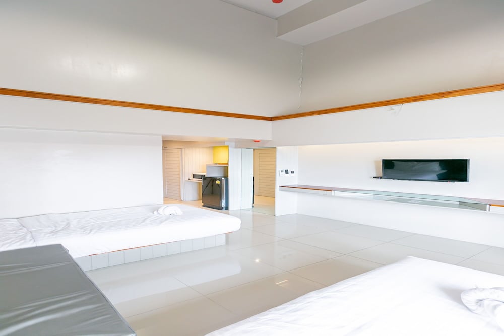 Deluxe Twin Room photo 3