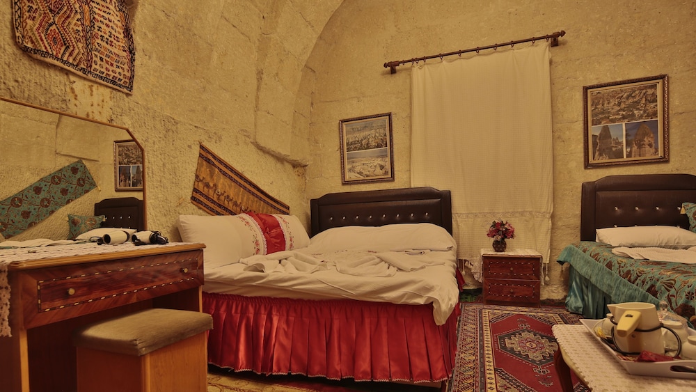 Double Room (Cave) photo 3