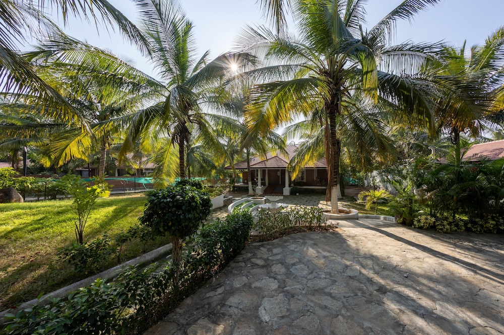 Luxury Villa, 2 Bedrooms, Jetted Tub, Garden View photo 3