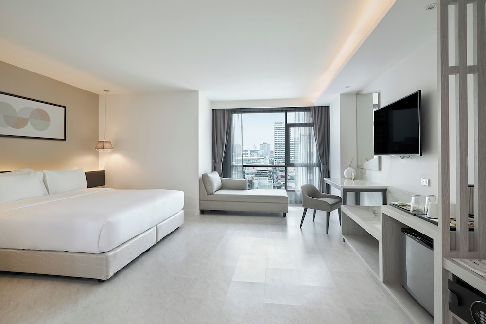 Deluxe Premier Double Room, City View photo 1