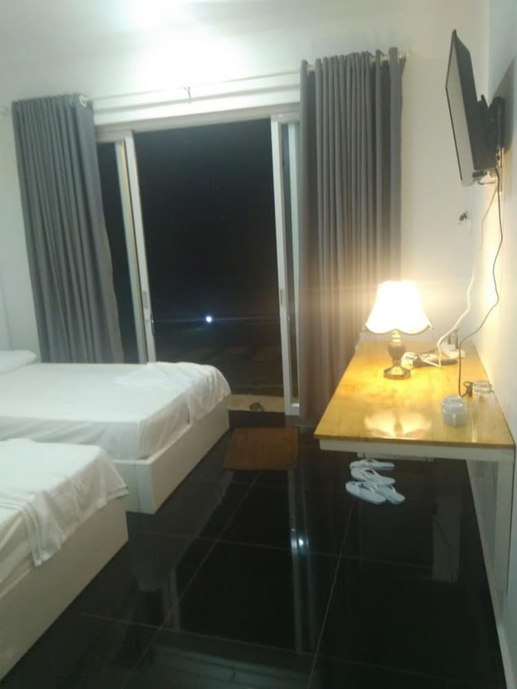 Twin Room with Garden View photo 3