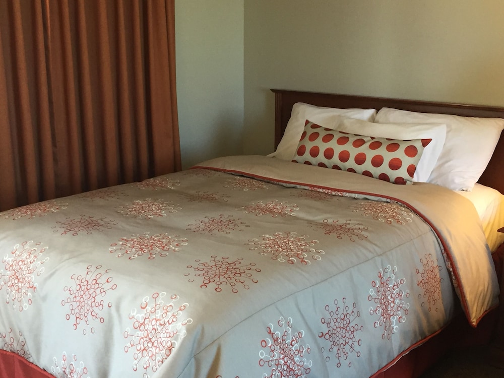 Standard Room, Multiple Beds photo 2