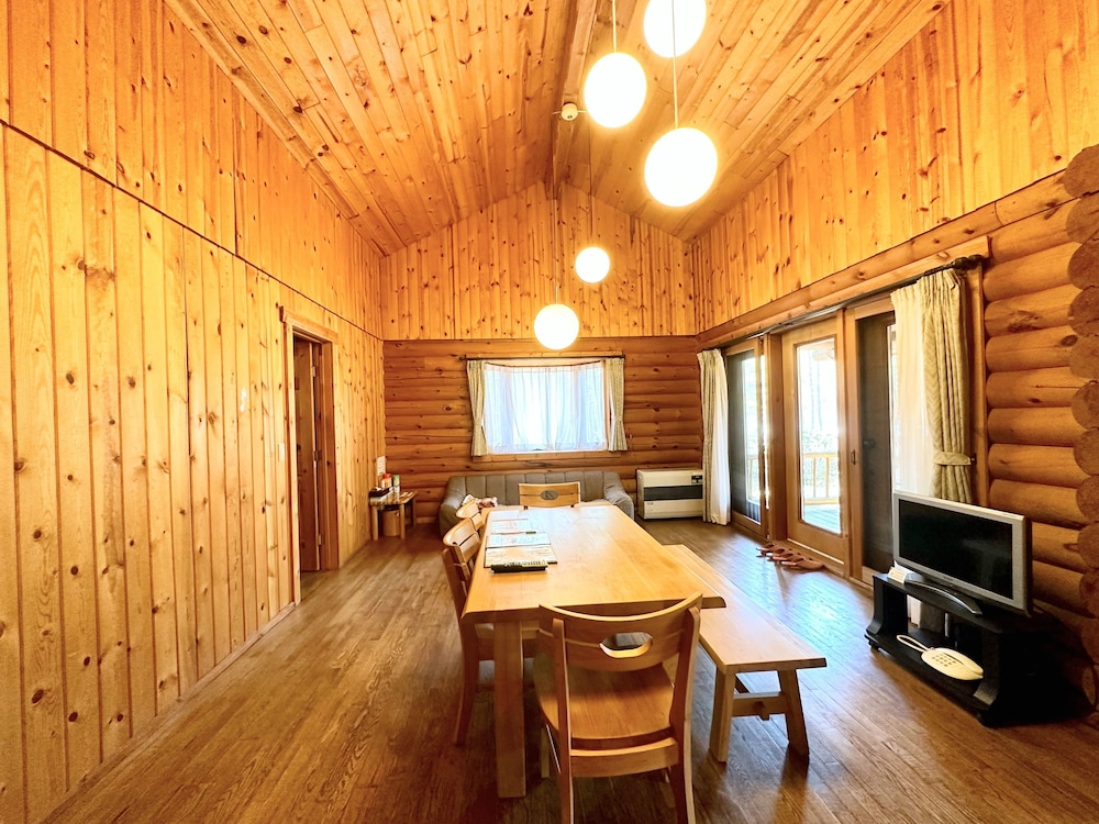 Private Cottage - Log Cabin - Photo 18