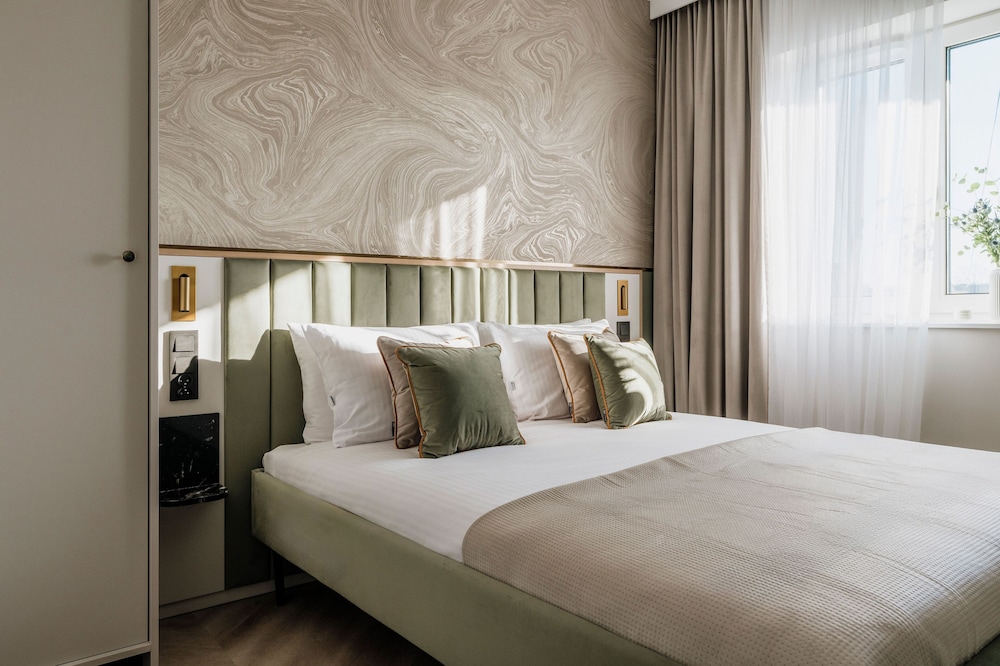 Luxury Apartment, City View