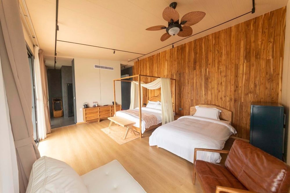 Signature Chalet, Lake View photo 2