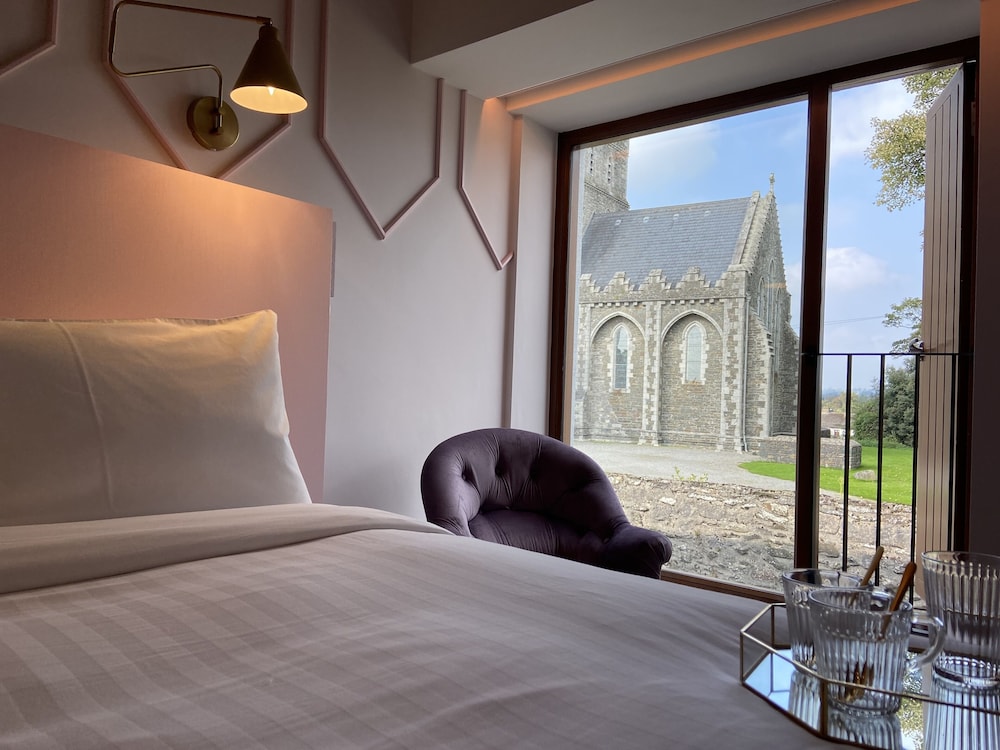 Standard Double Room - Photo 2