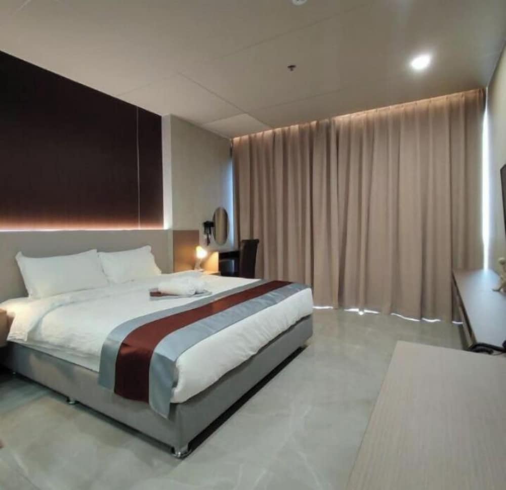 Superior Single Room, Non Smoking, City View