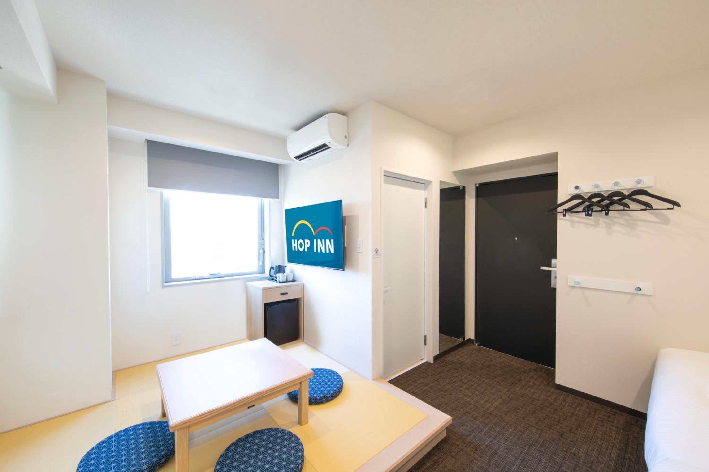Japanese Style Quadruple Room photo 3
