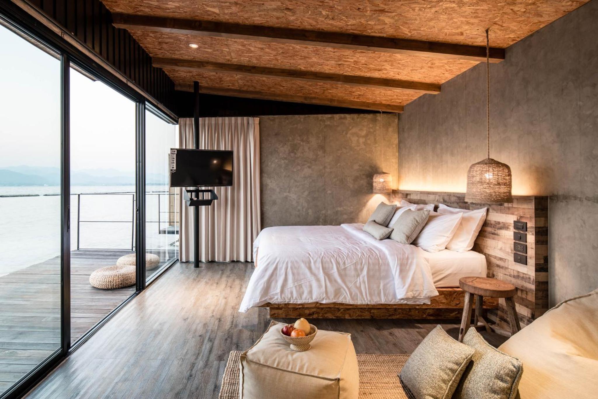 Double Room with Lake View