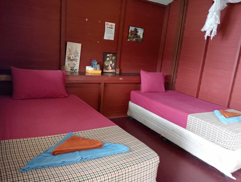 Bungalow, Sea View, Twin, 2 Paxs (Fan room) photo 3