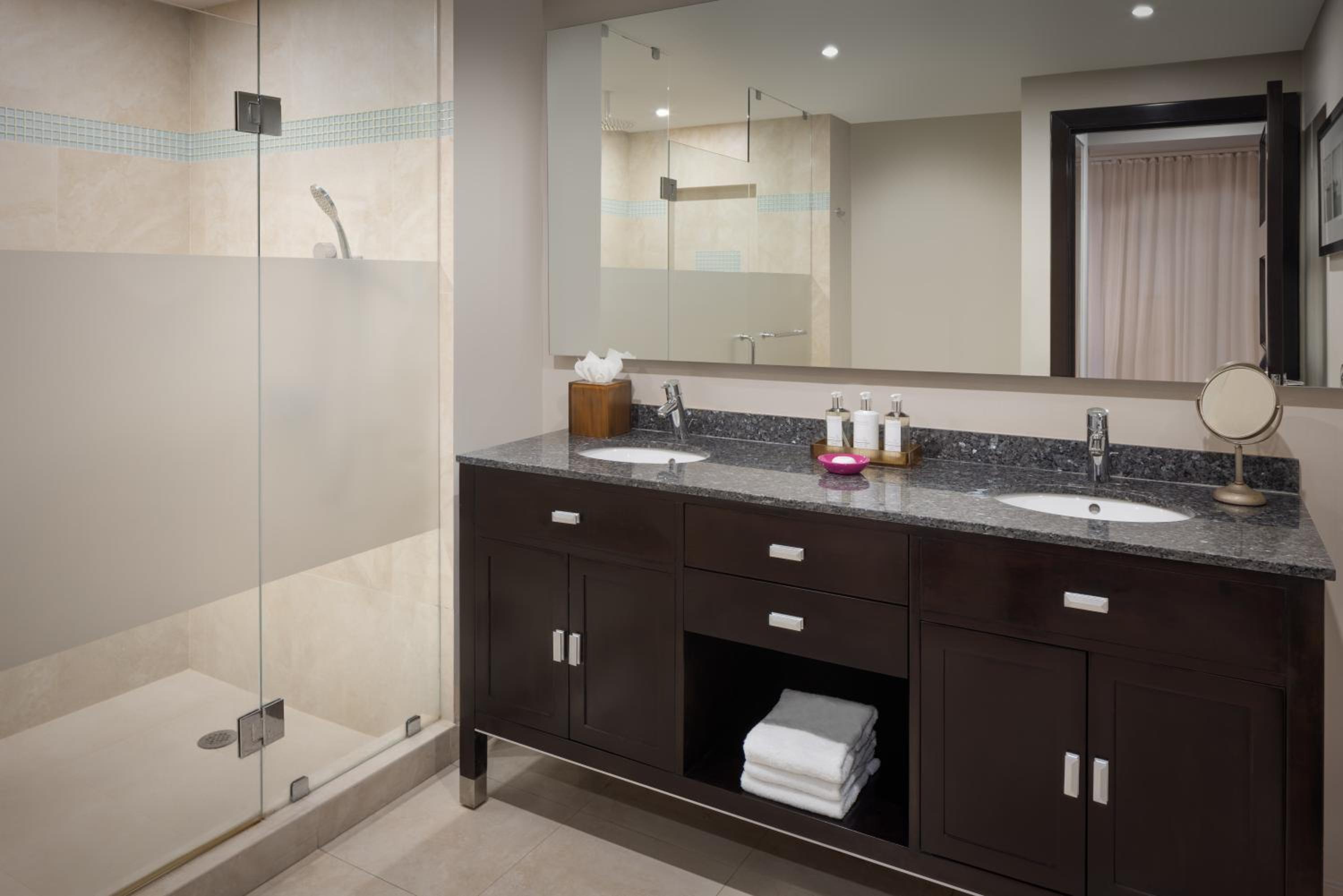 Luxury Concierge Two Bedroom Ocean Front Suite