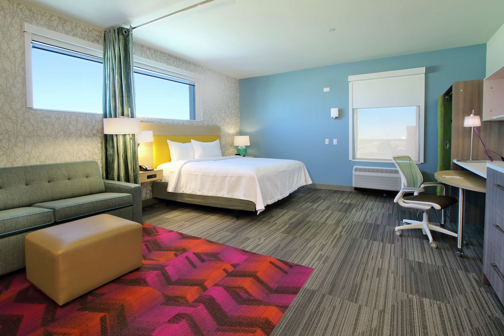 Studio, 1 King Bed, Accessible, Bathtub (Mobility & Hearing) - Photo 1
