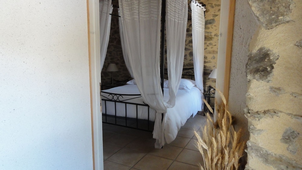 Standard Double Room, Private Bathroom, Garden View (GRAIN DE FOLIE) photo 1