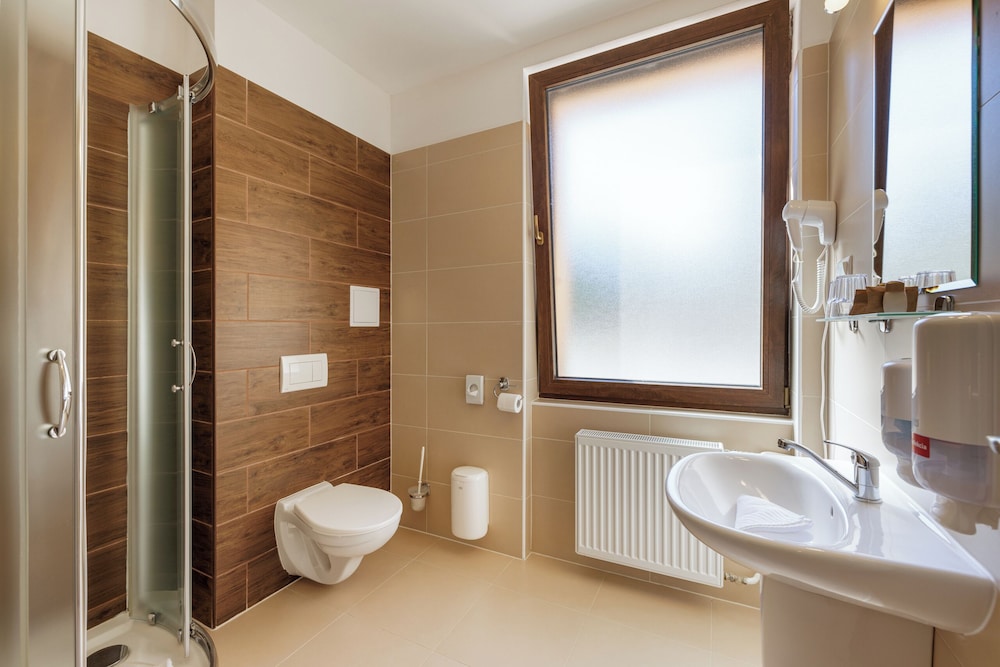 Triple Room, Non Smoking photo 2