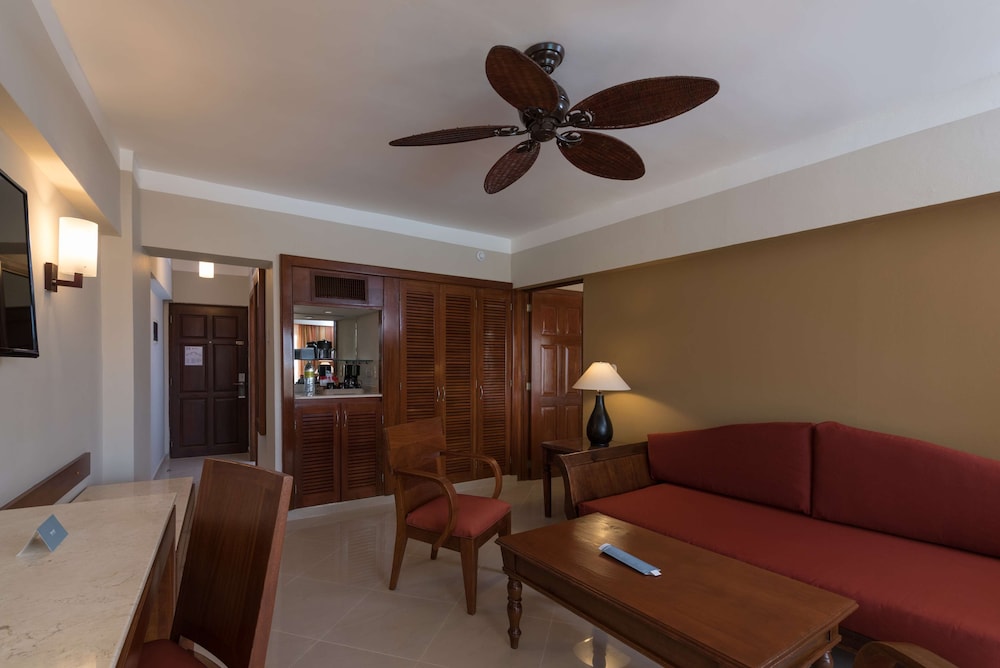 Premium Suite (Level)