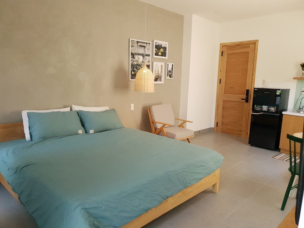 Deluxe Studio, Balcony, City View (A)