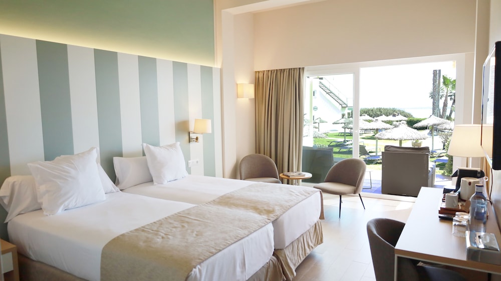 Habitación Doble Superior, Vista al Jardín