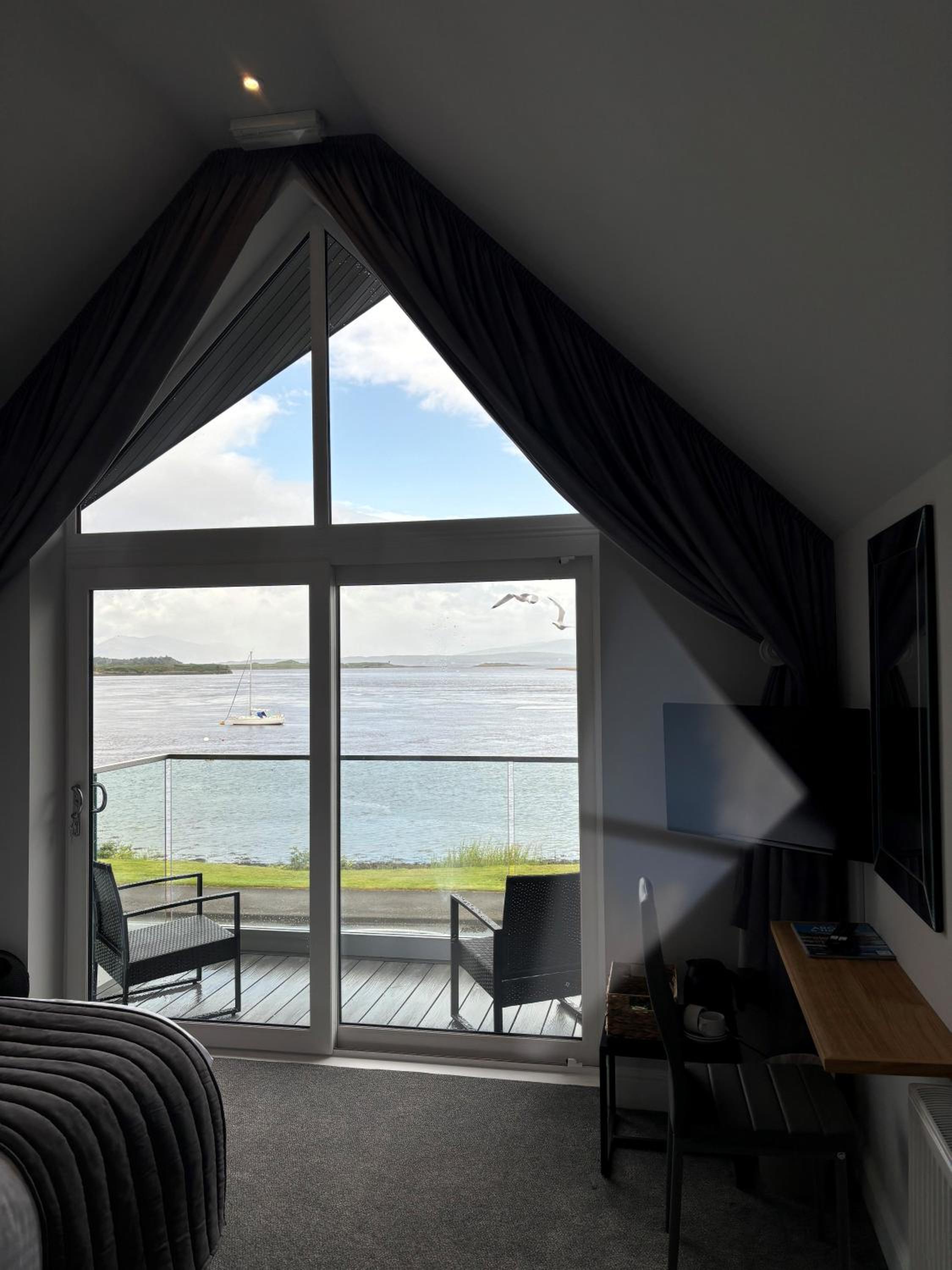 King Room with Balcony photo 3
