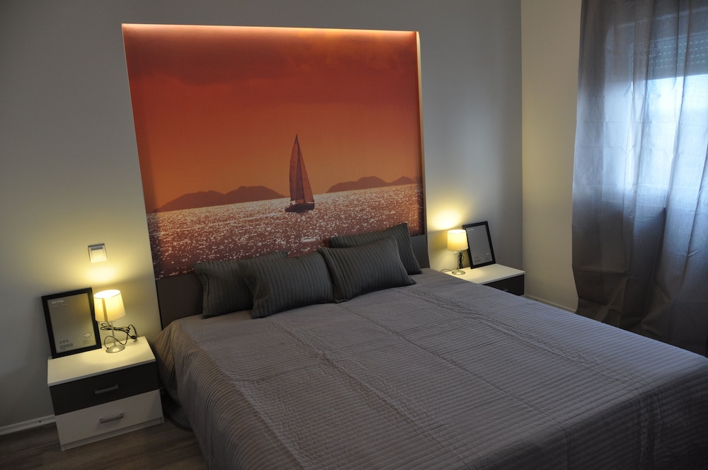Luxury Apartment, 2 Bedrooms, Terrace (Tramontana)