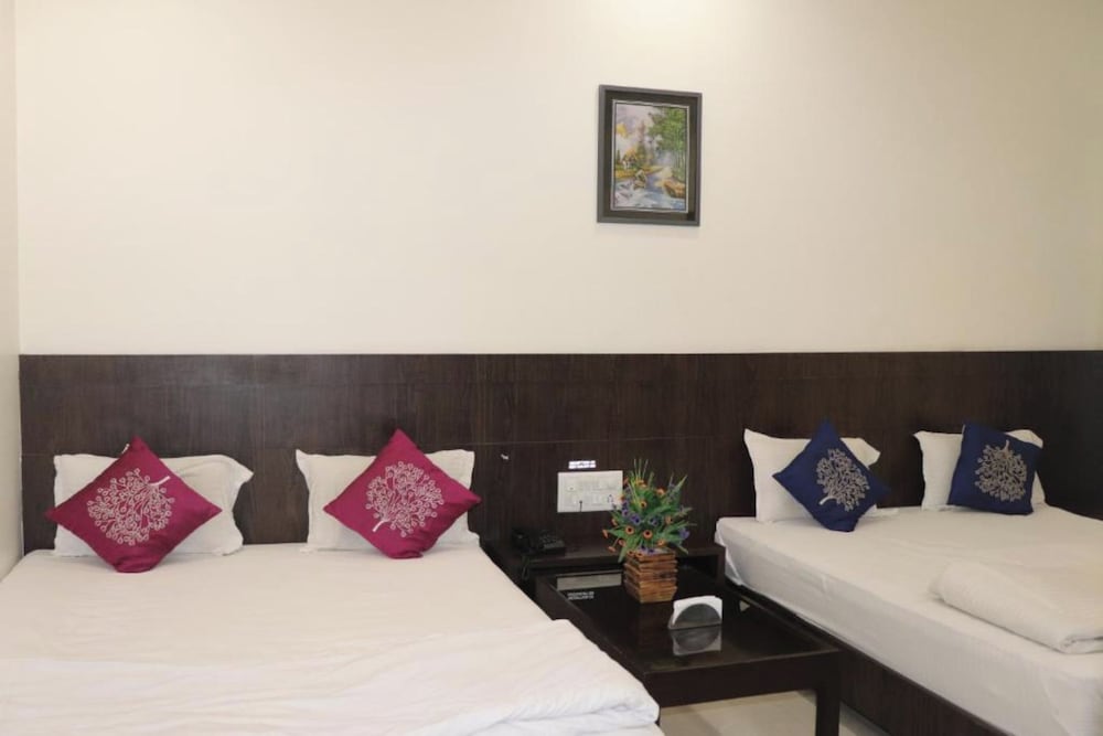 Executive Quadruple Room photo 2