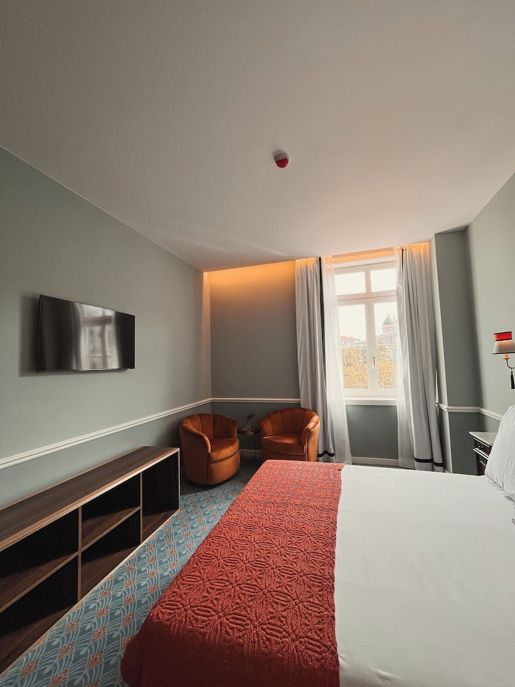 Standard Suite - Photo 6