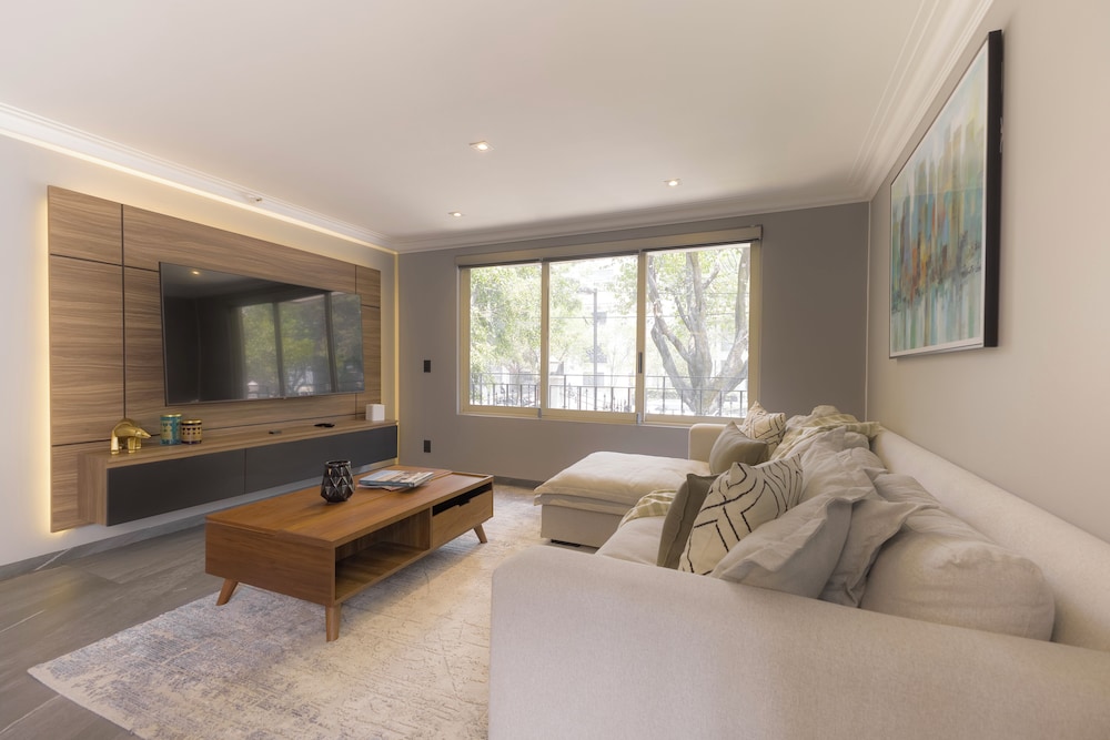 Luxury Apartment, 2 Bedrooms - Photo 24