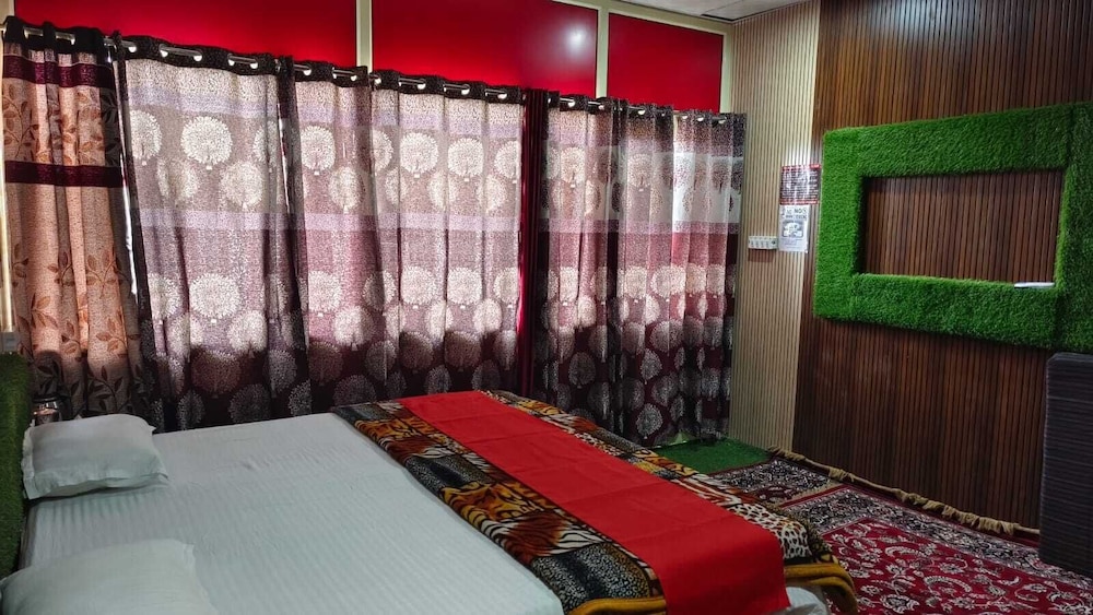 Deluxe Double Room, Lake View