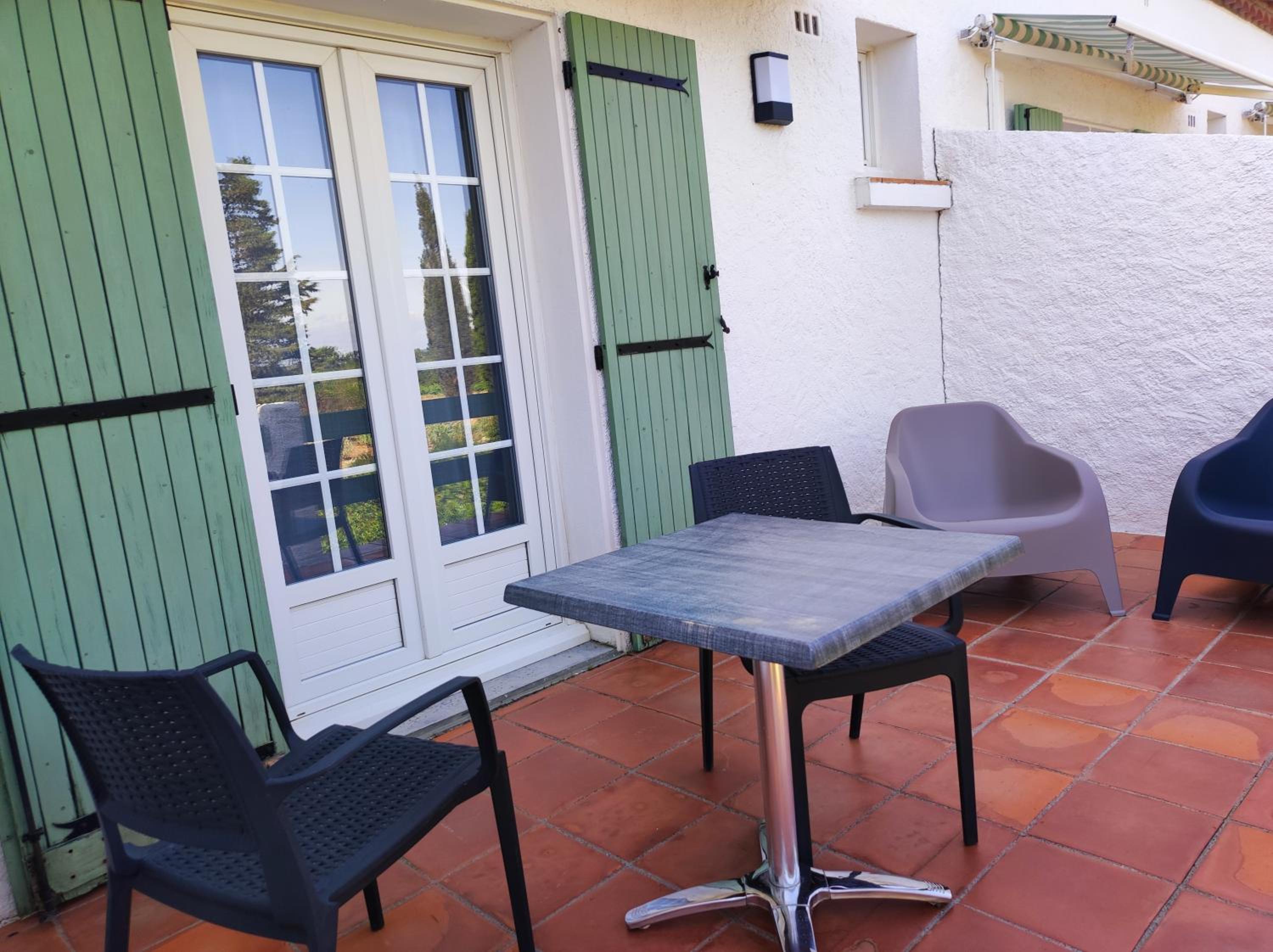 Twin Room with Terrace photo 1