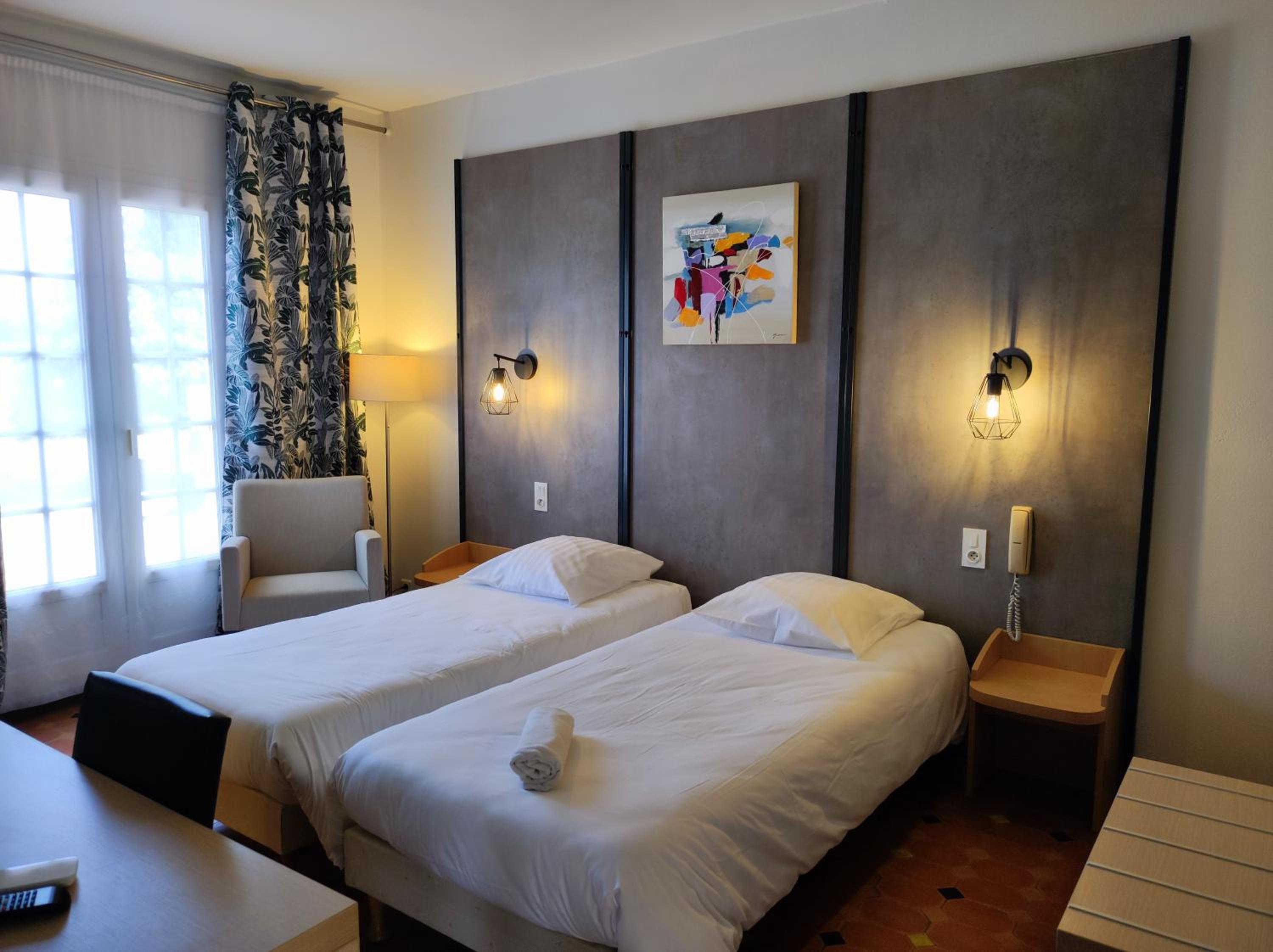 Twin Room with Terrace photo 2