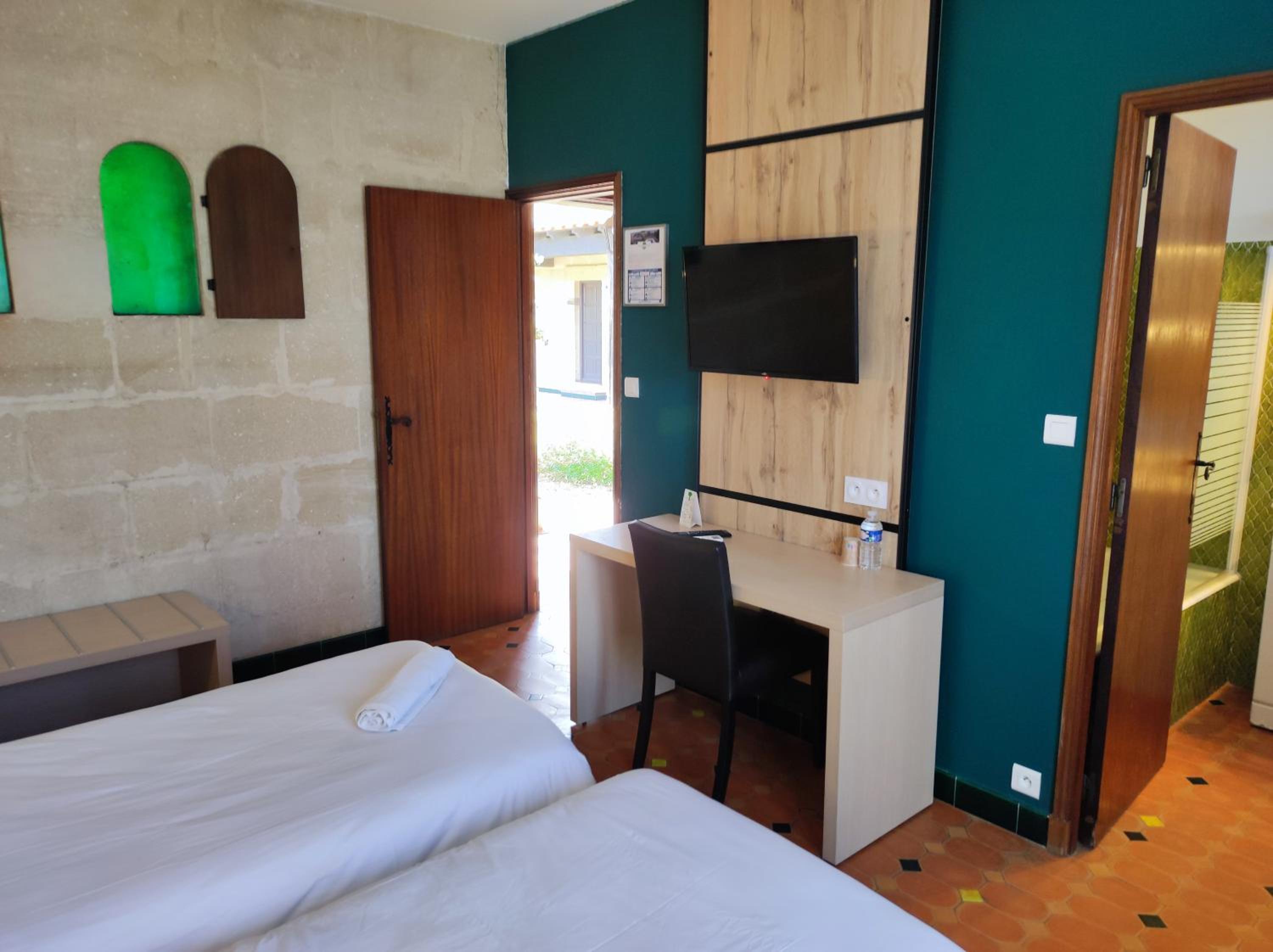 Twin Room with Terrace photo 3