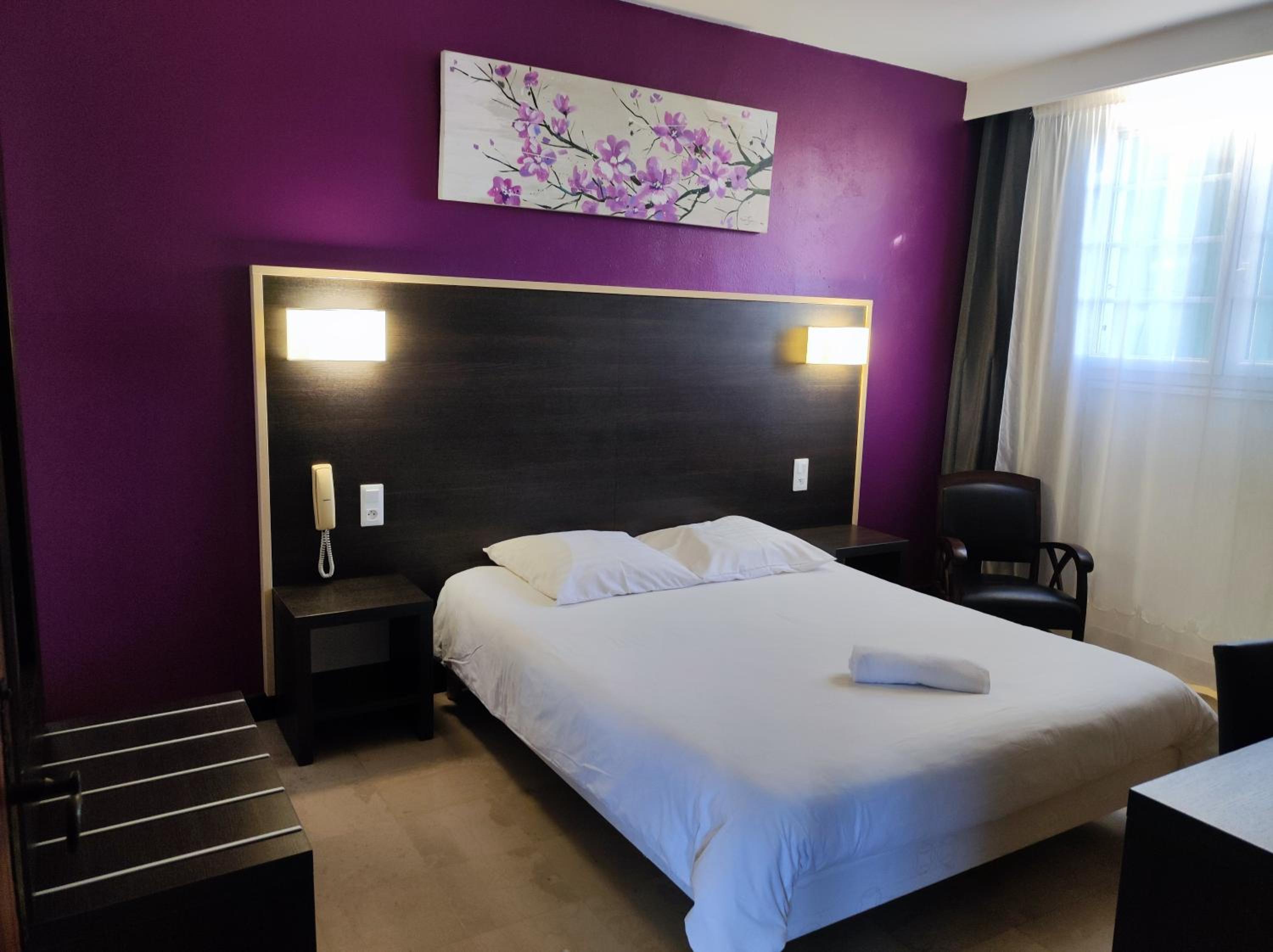 Large Double Room photo 1