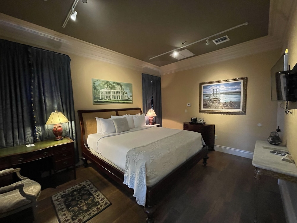 Standard Single Room, 1 King Bed, Courtyard Area photo 1