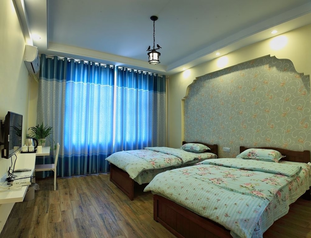 Economy Twin Room photo 1