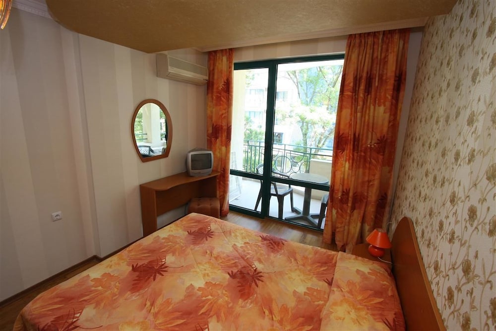 Apartment, 1 Bedroom, City View photo 3