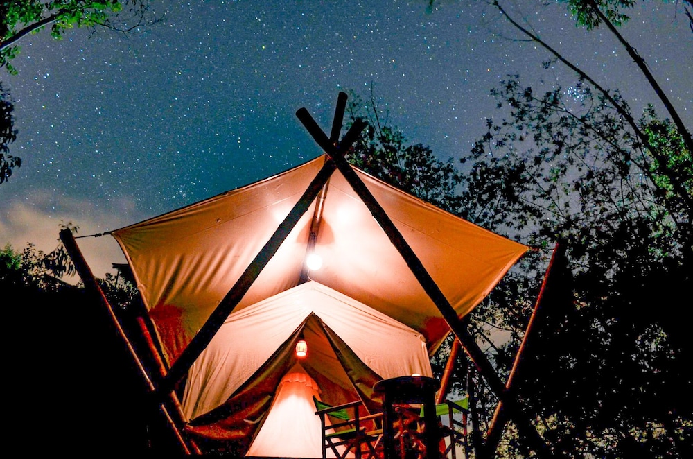 Standard Tent, 1 Double Bed, Private Bathroom photo 2